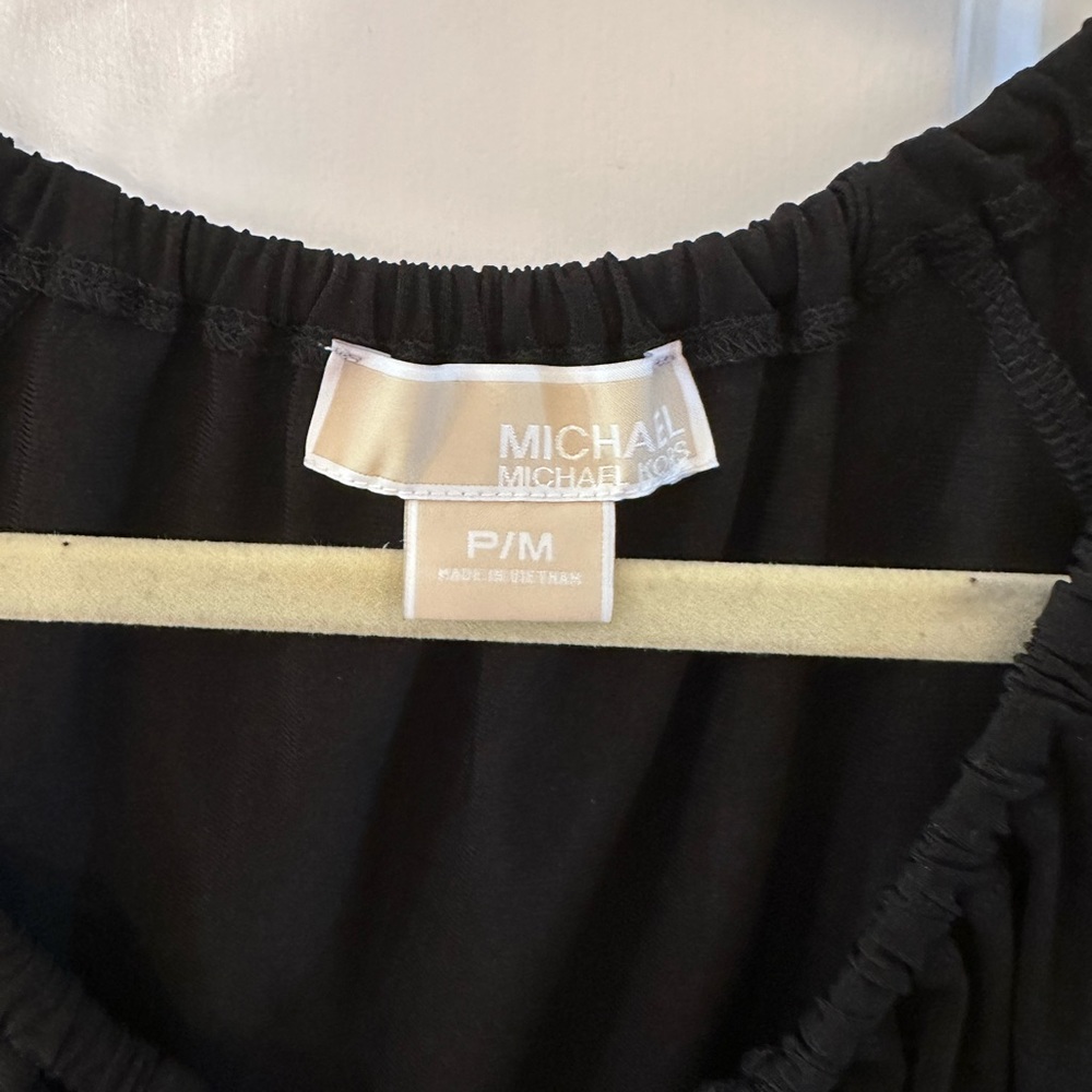 NWOT Michael Kors Black Rayon with silver metal neck chain blouse. - Picture 5 of 9